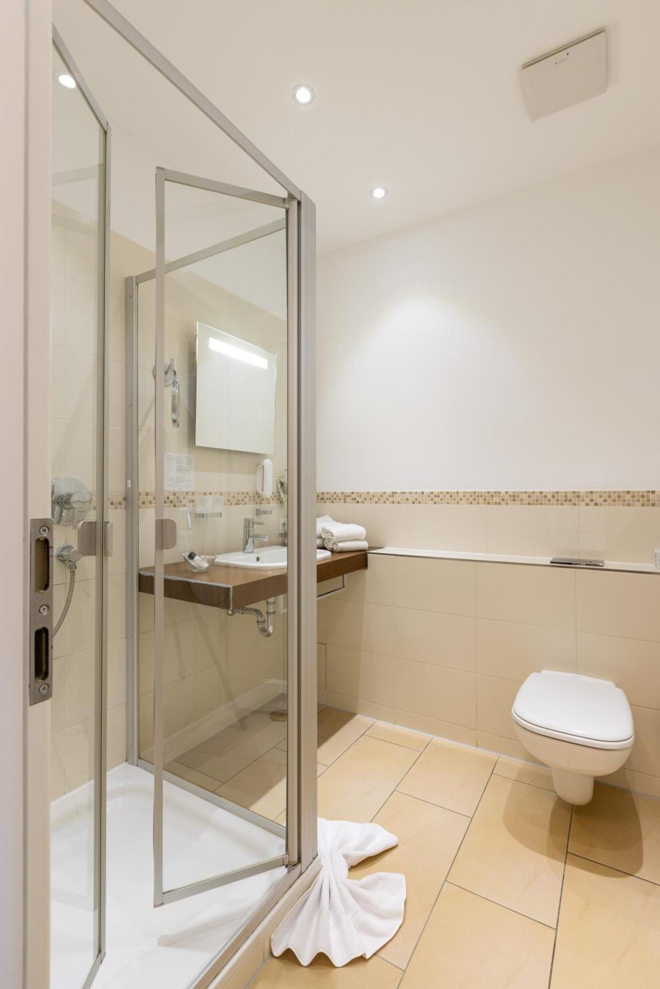 Cafe Wildau Hotel & Restaurant Am Werbellinsee Schorfheide Εξωτερικό φωτογραφία